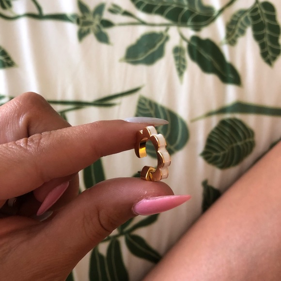 Kate Spade ♠️ Gold and White Hoops - Picture 2 of 4